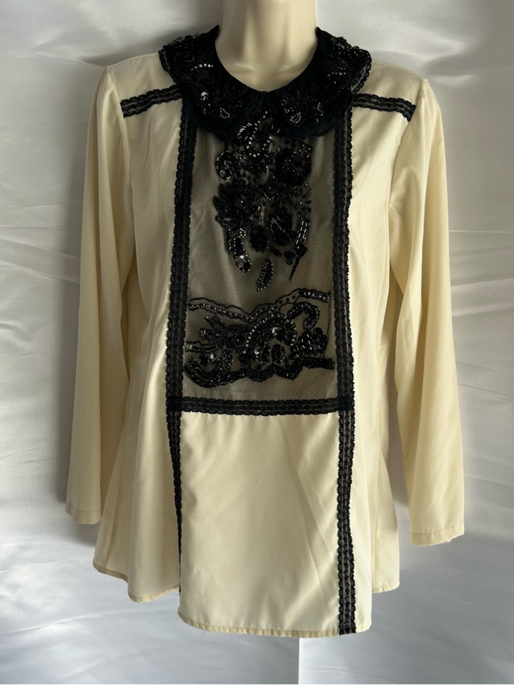 Save The Queen Italy 
Long Sleeve Embellished Ivory & Black Lace Blouse | Large